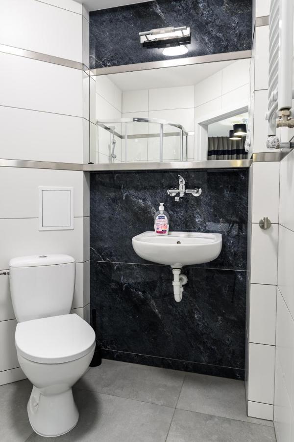 Magnetic Apartment Nowogrodzka A Варшава Экстерьер фото